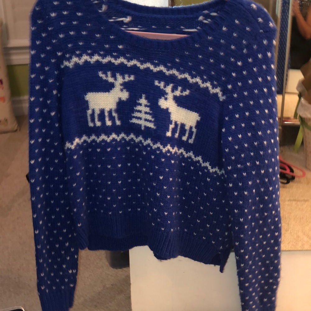 •Christmas Sweater•